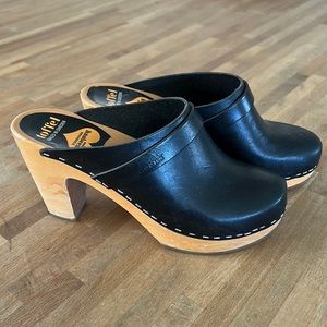 Swedish Toffel Hasbeens Black High Heel Clog